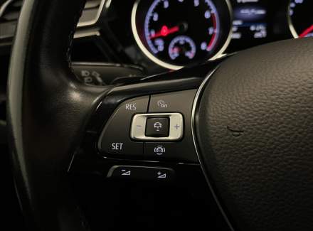 Volkswagen - Touran