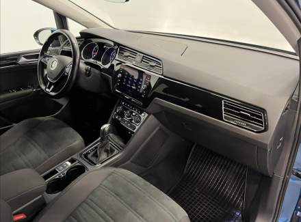 Volkswagen - Touran