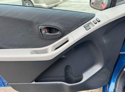 Toyota - Yaris