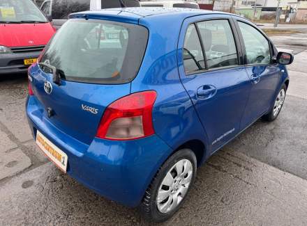 Toyota - Yaris