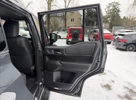 Toyota - Land Cruiser