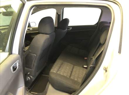 Peugeot - 307