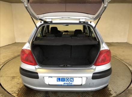 Peugeot - 307
