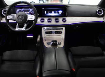 Mercedes-Benz - E-class