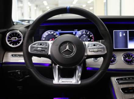 Mercedes-Benz - E-class