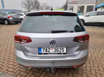 Volkswagen - Passat
