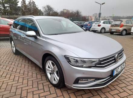 Volkswagen - Passat