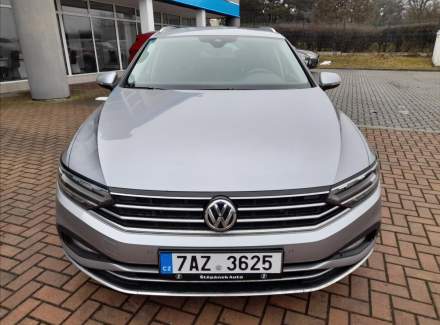 Volkswagen - Passat