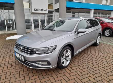Volkswagen - Passat