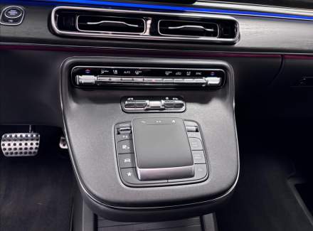 Mercedes-Benz - V-class