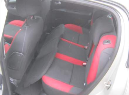 Peugeot - 207