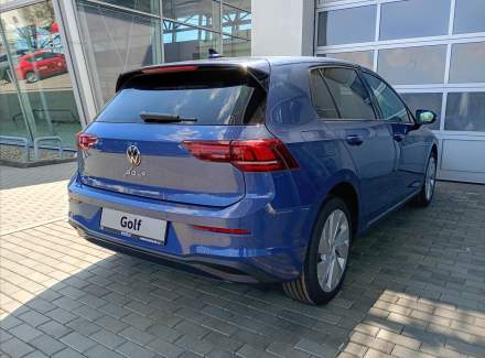 Volkswagen - Golf