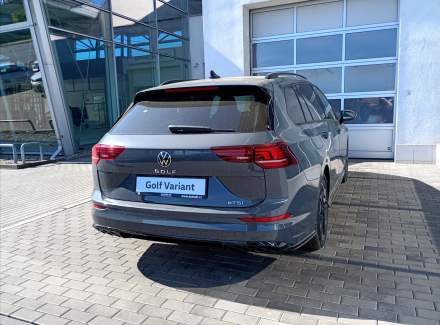 Volkswagen - Golf
