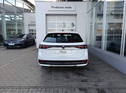 Volkswagen - Passat