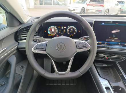 Volkswagen - Passat
