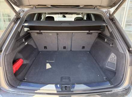 Volkswagen - Touareg