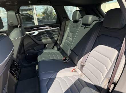 Volkswagen - Touareg
