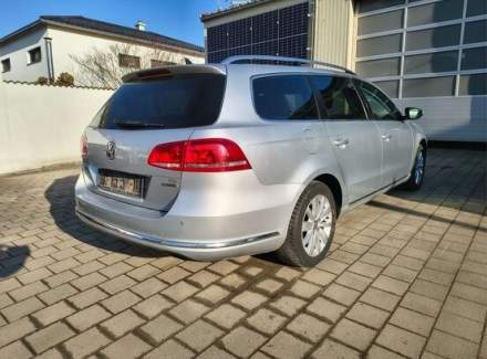 Volkswagen - Passat
