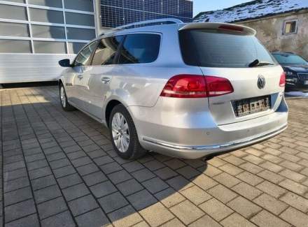 Volkswagen - Passat