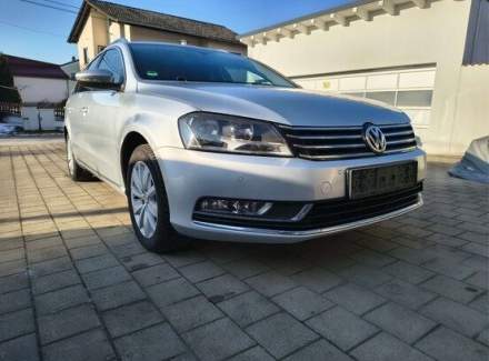 Volkswagen - Passat