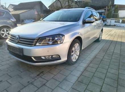 Volkswagen - Passat