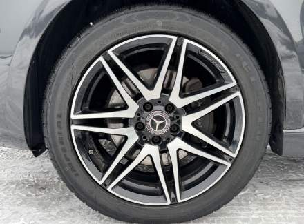 Mercedes-Benz - V-class