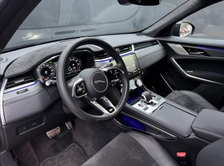 Jaguar - F-Pace