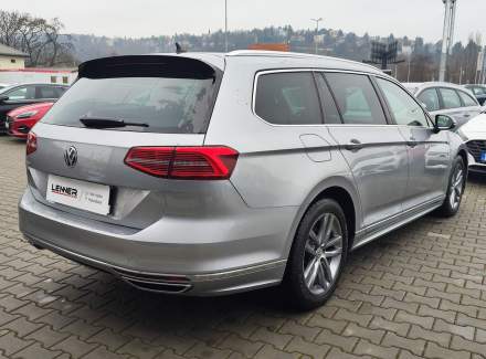 Volkswagen - Passat