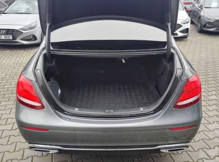 Mercedes-Benz - E-class