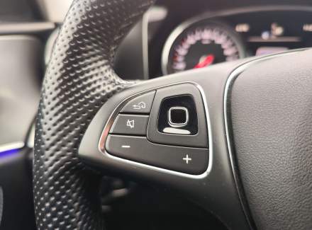 Mercedes-Benz - E-class