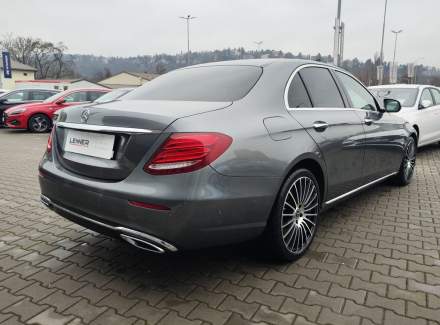 Mercedes-Benz - E-class