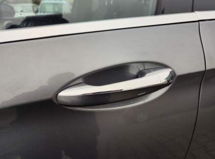 Mercedes-Benz - E-class