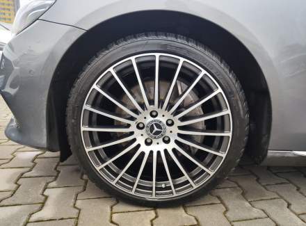 Mercedes-Benz - E-class