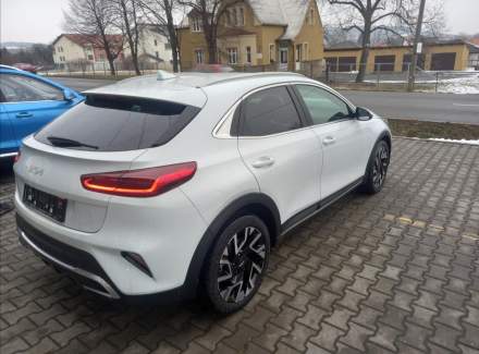 Kia - XCeed