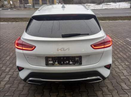 Kia - XCeed