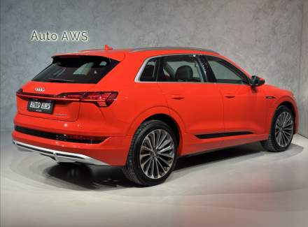 Audi - E-tron