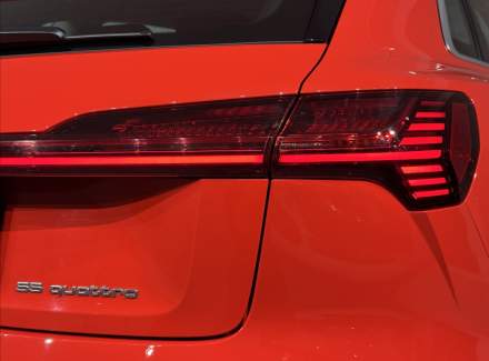 Audi - E-tron