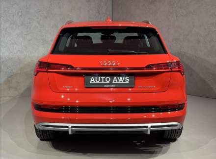 Audi - E-tron
