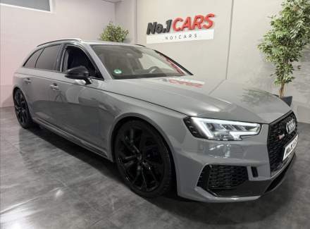 Audi - RS 4