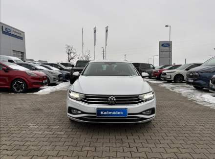 Volkswagen - Passat