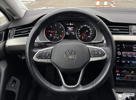Volkswagen - Passat
