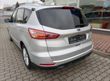 Ford - S-MAX