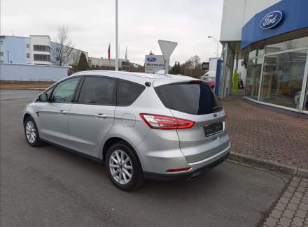 Ford - S-MAX