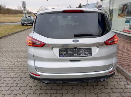 Ford - S-MAX