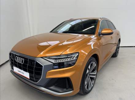 Audi - Q8