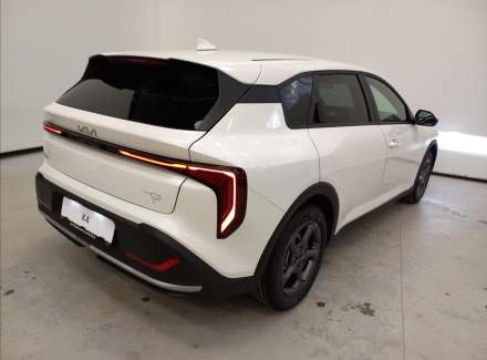 Kia - K4