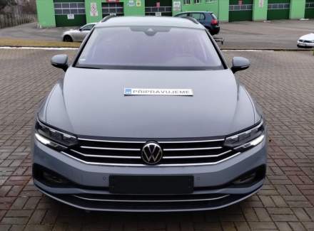Volkswagen - Passat