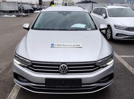 Volkswagen - Passat