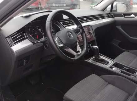 Volkswagen - Passat