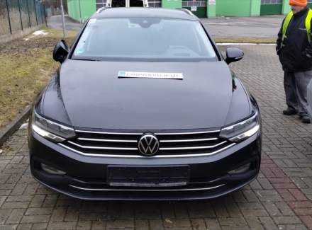 Volkswagen - Passat